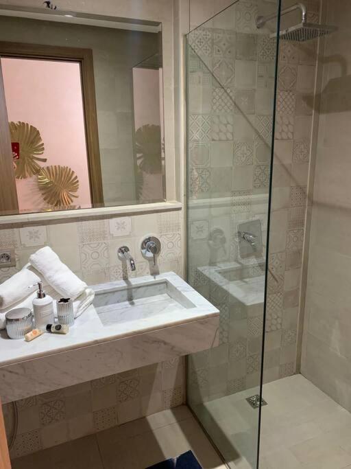 Appartement Neuf Climatise, Centre Marrakech. Marrakesh Extérieur photo
